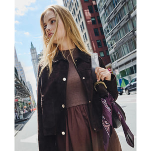 Vestido marrón con top de punto y falda larga de tejido plano