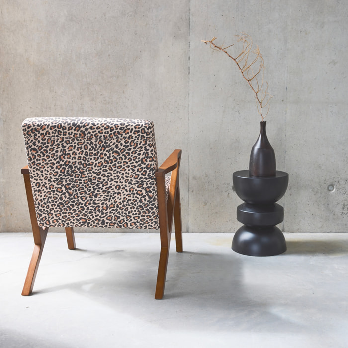 Fauteuil scandinave bois d'hévéa et imprimé léopard ANTOINE
