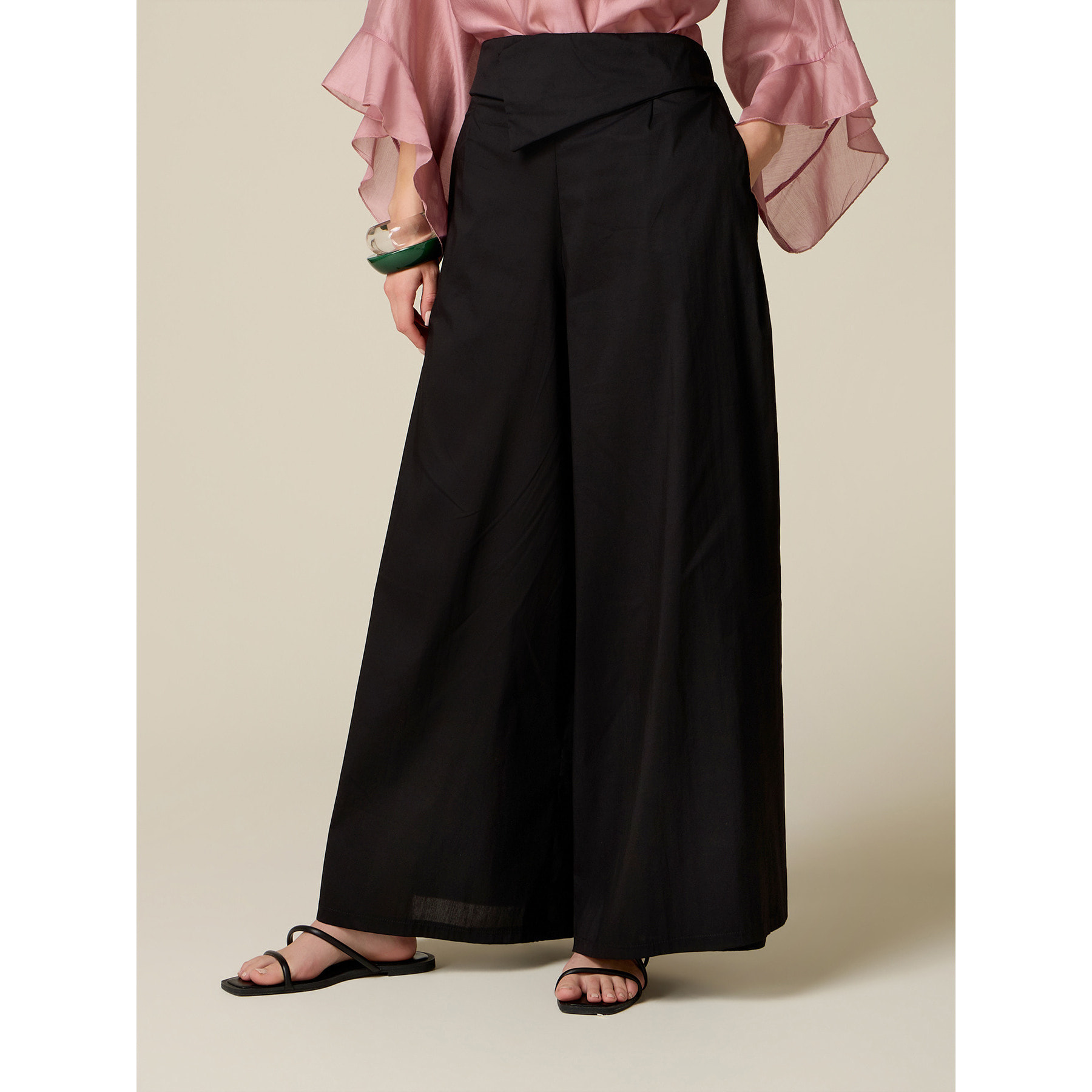 Oltre - Pantaloni wide leg con baschina in vita - Nero