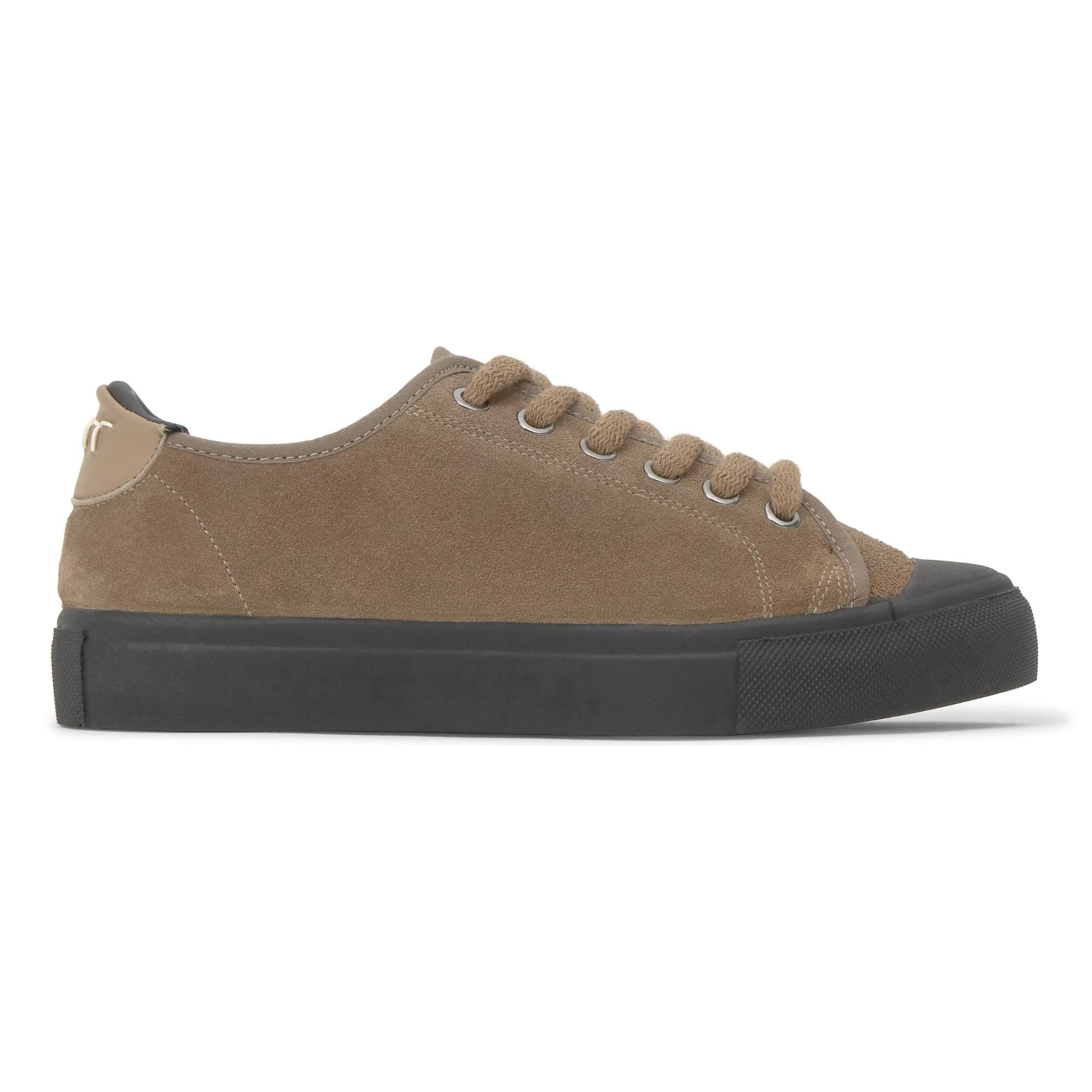 Sneaker plano Zira en serraje