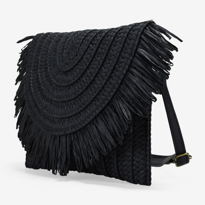 Bolso de mano negro con solapa y flecos