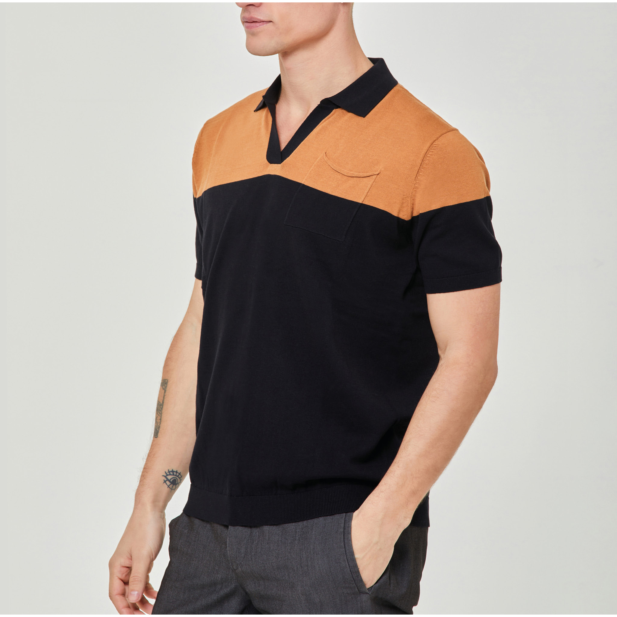 MAGLIA MIRKO SCOLLO A V MANICA CORTA