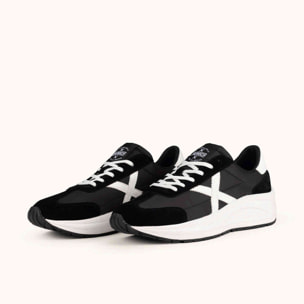 MUNICH AGORA 06 Sneakers de estética urbana y técnica negras y blancas