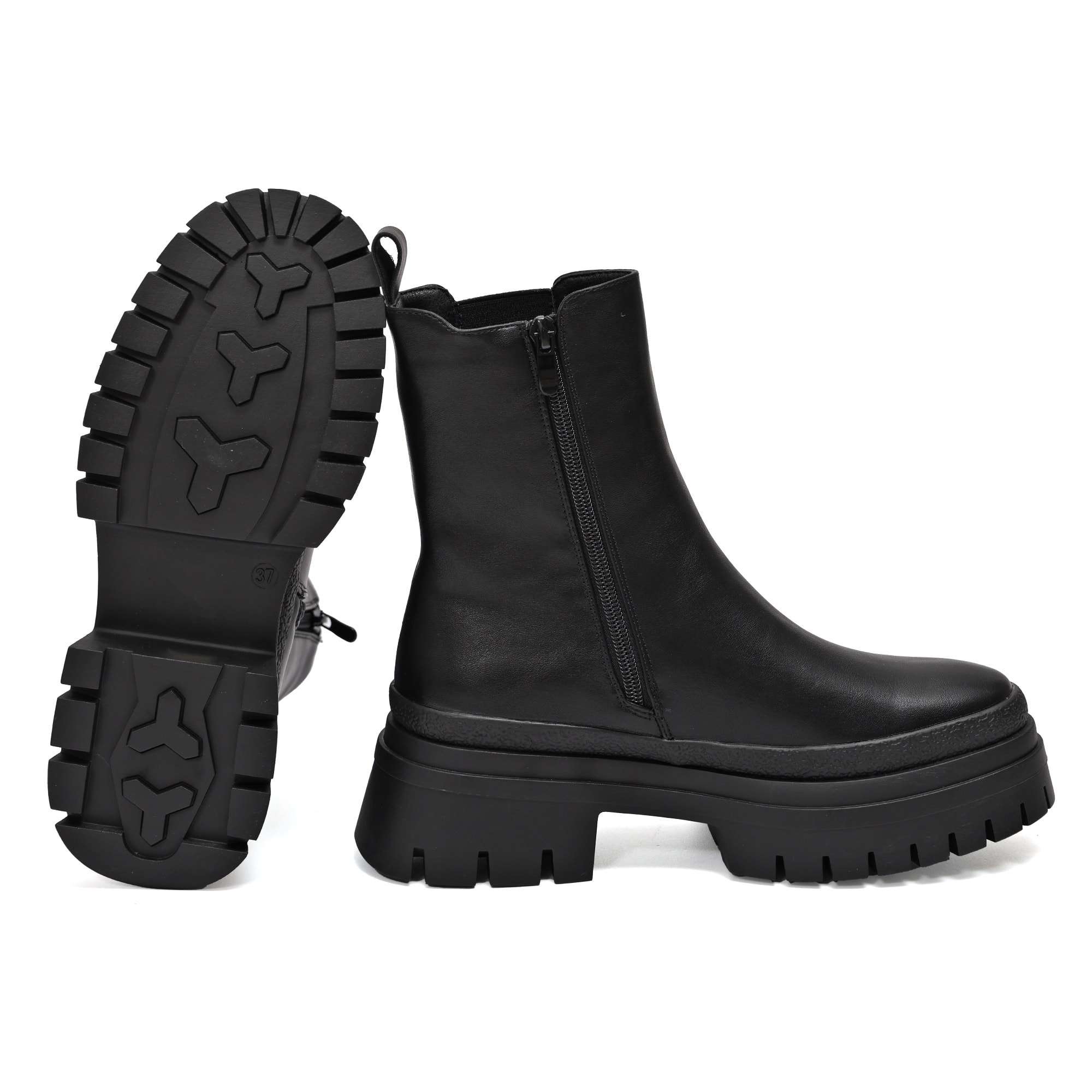 Stivaletto in simil pelle con fascia elastica