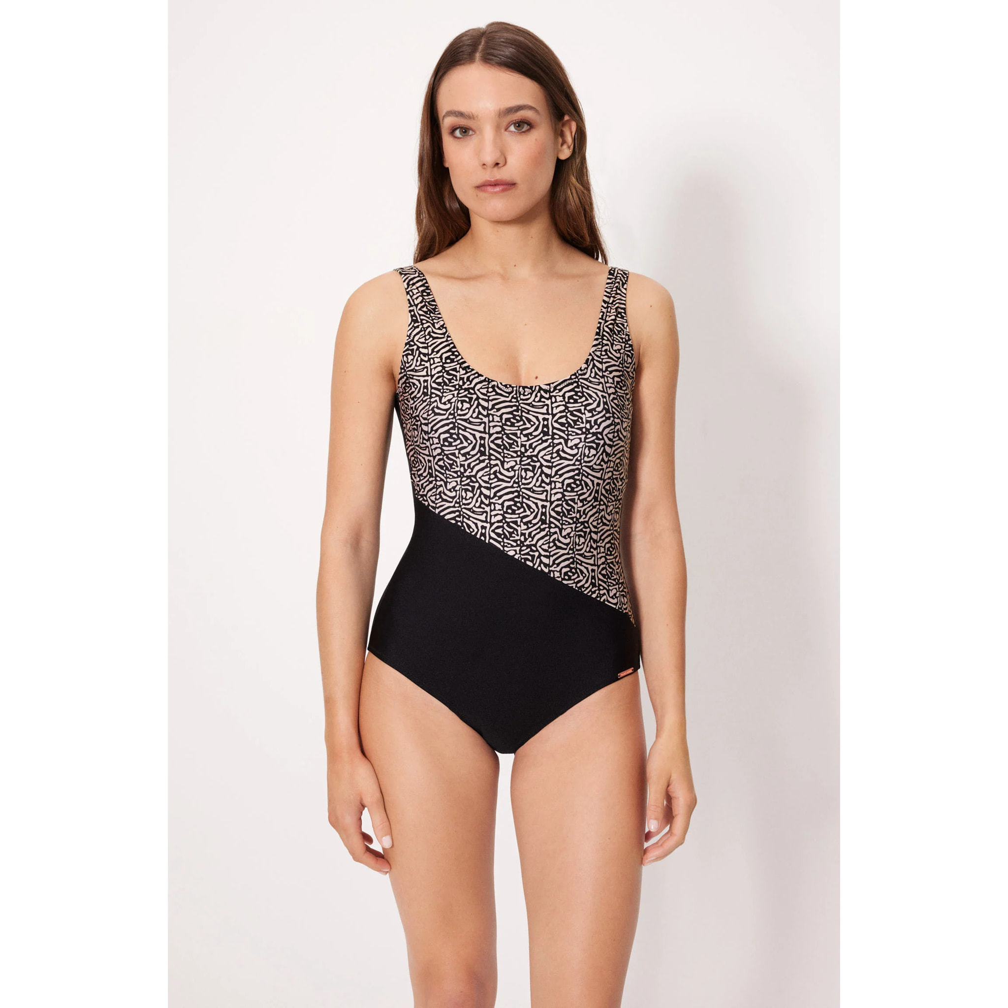 Costume da donna modellante