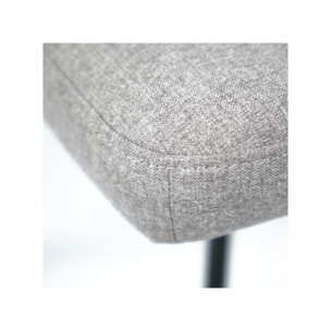 Chaise aux fines coutures apparentes - LOOPY