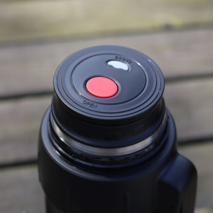 Bouteille isotherme noire 1,5L