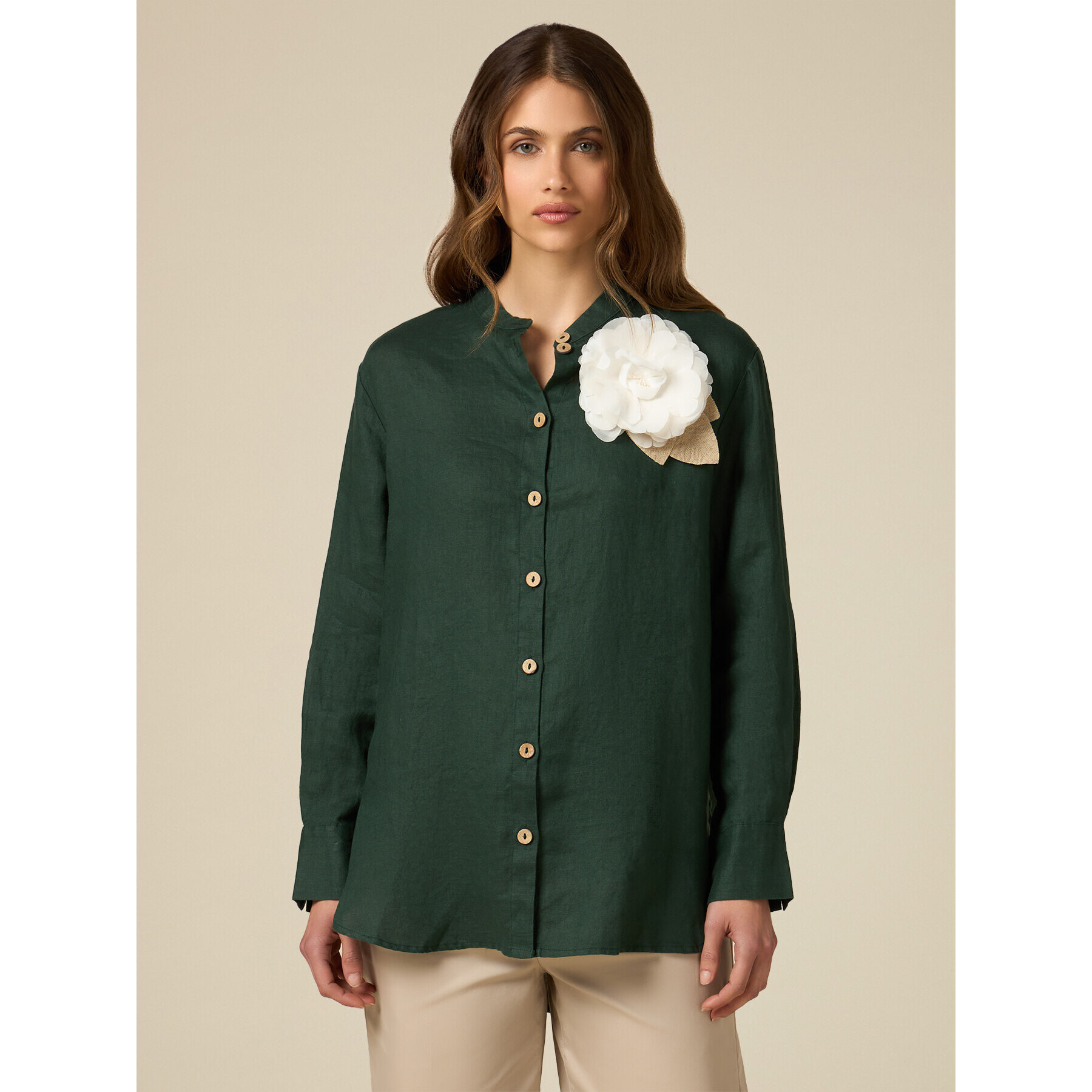 Oltre - Camisa de lino con broche - Verde