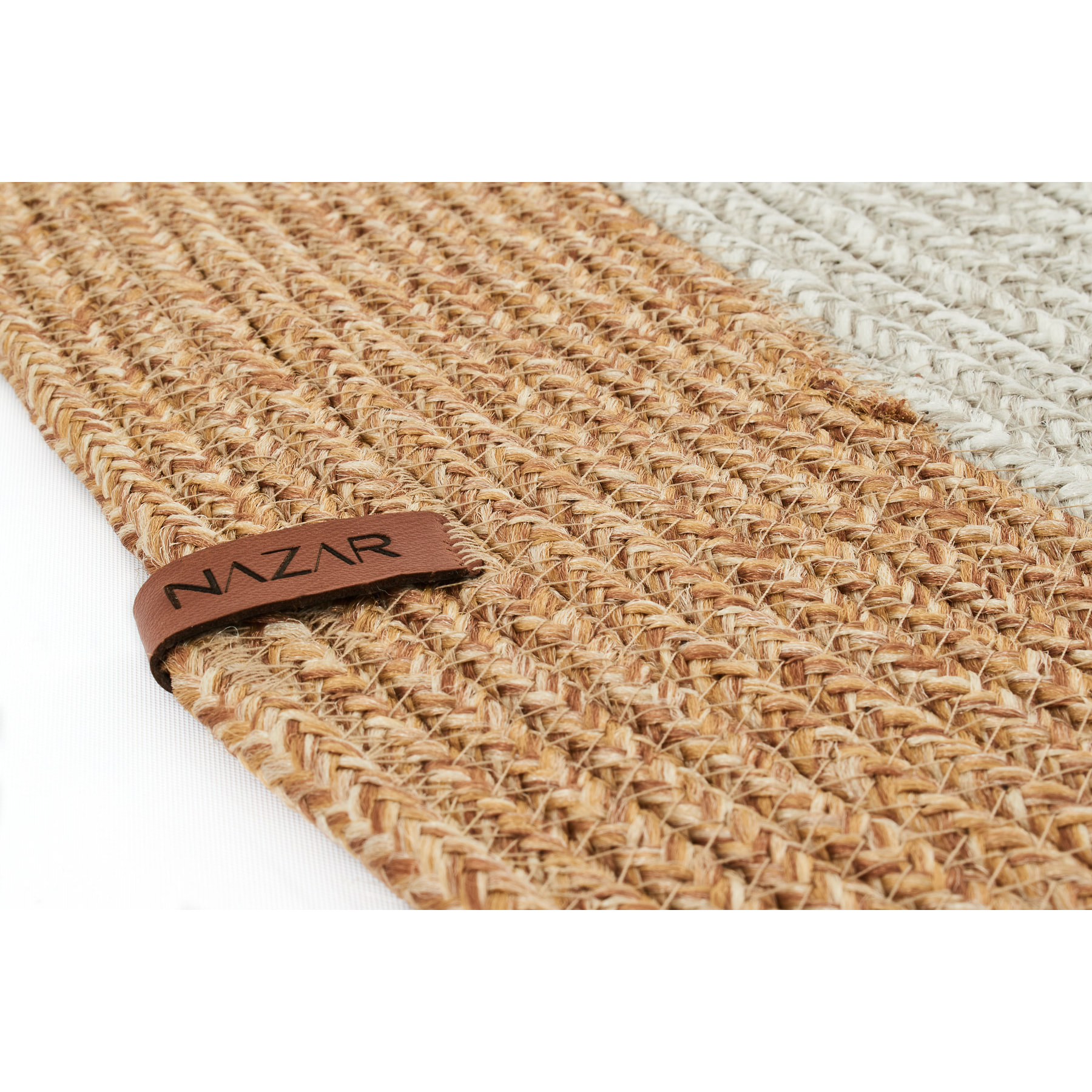 Tapis fait main effet toile de jute