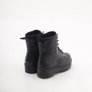 ANFIBIO 8 BUCHI PLATFORM NERO