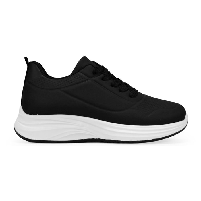 Zapatillas deportivas negras con cordones