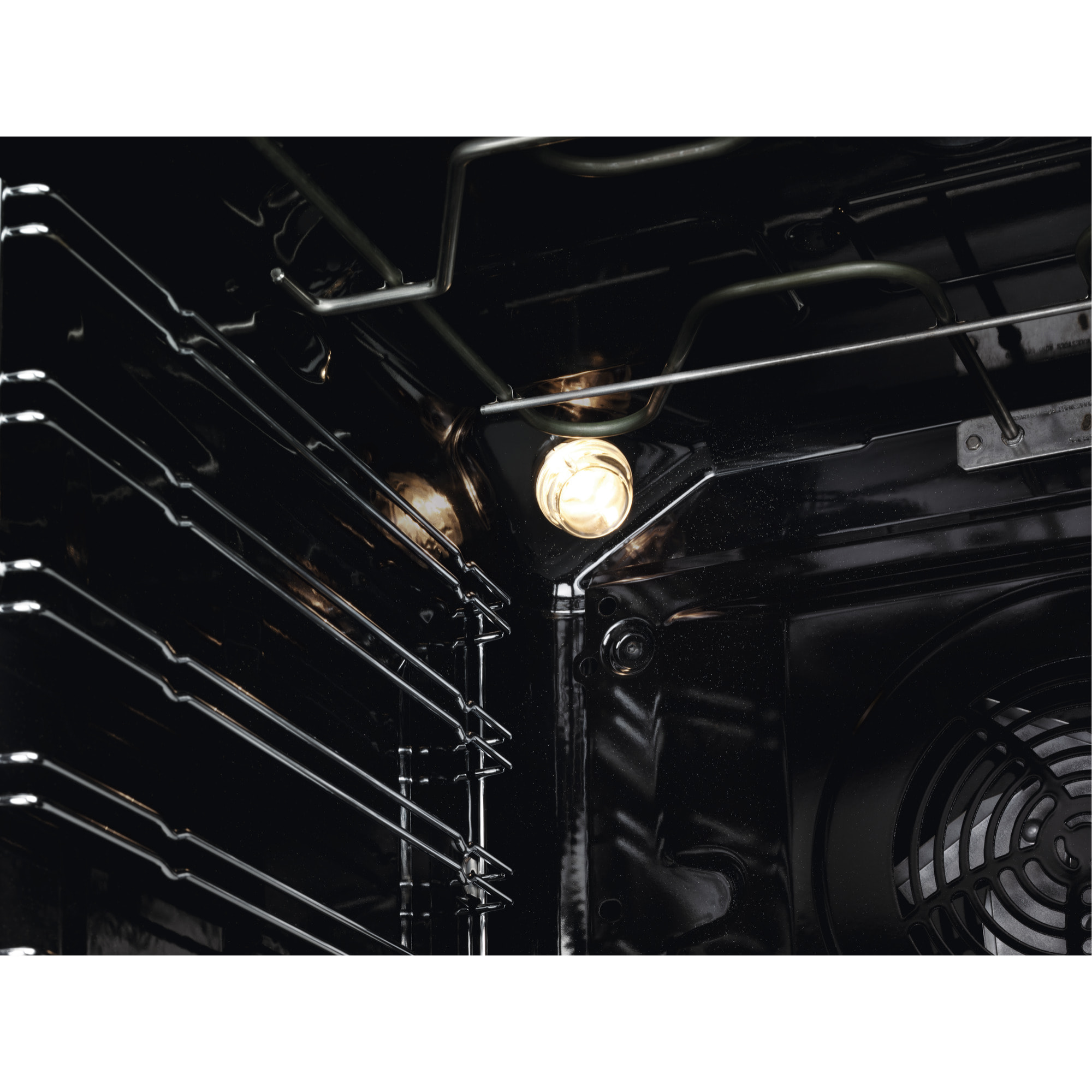 Electrolux Forno Multifunzione Surround con SteamBake 500 EOD3H50TH