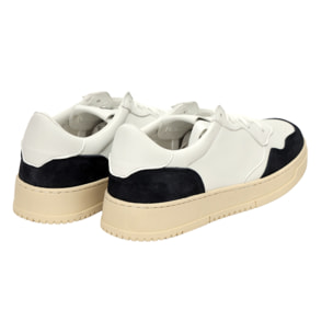 Sneakers in pelle con inserti in camoscio
