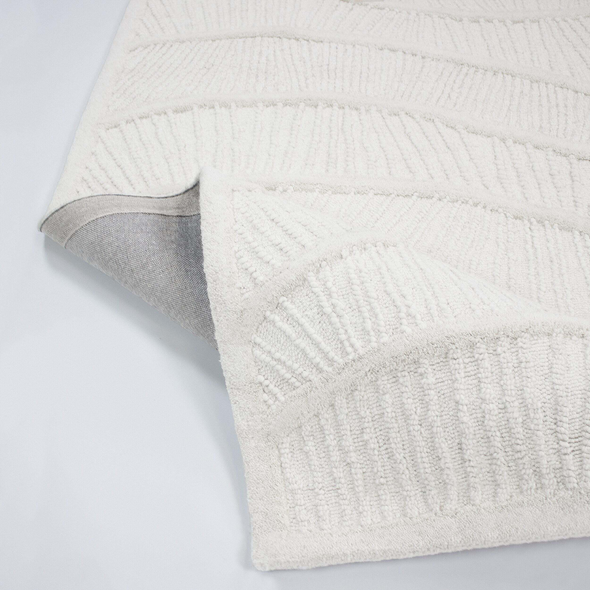 Tapis de couloir en laine Sculptured WAVE