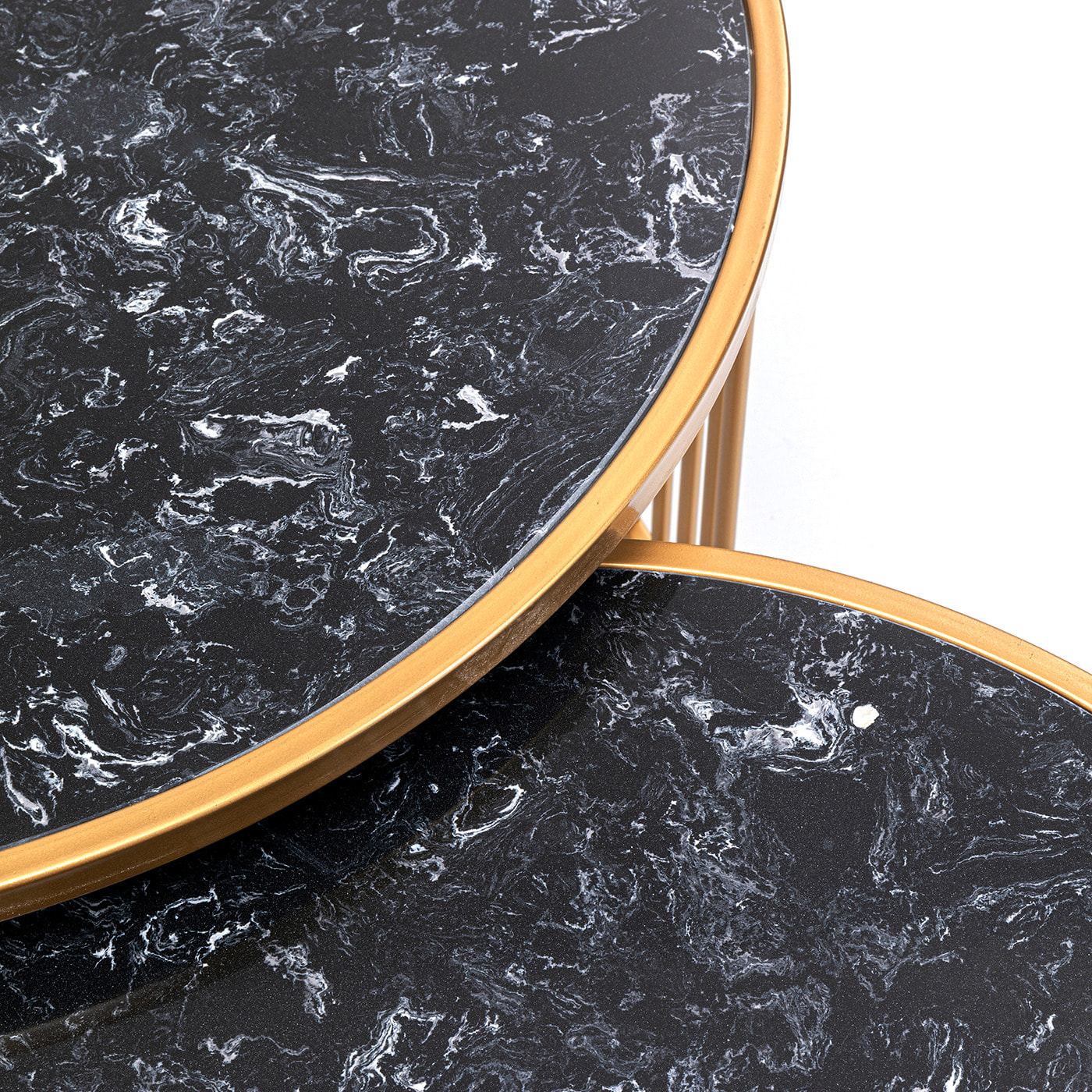 Tables basses Roma set de 2 noires et dorées Kare Design