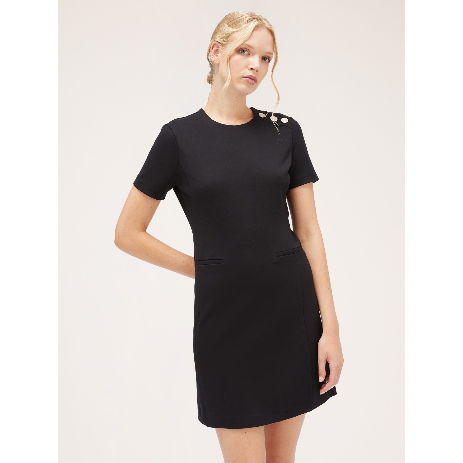 Motivi - Vestido mini con detalle de botones - Negro