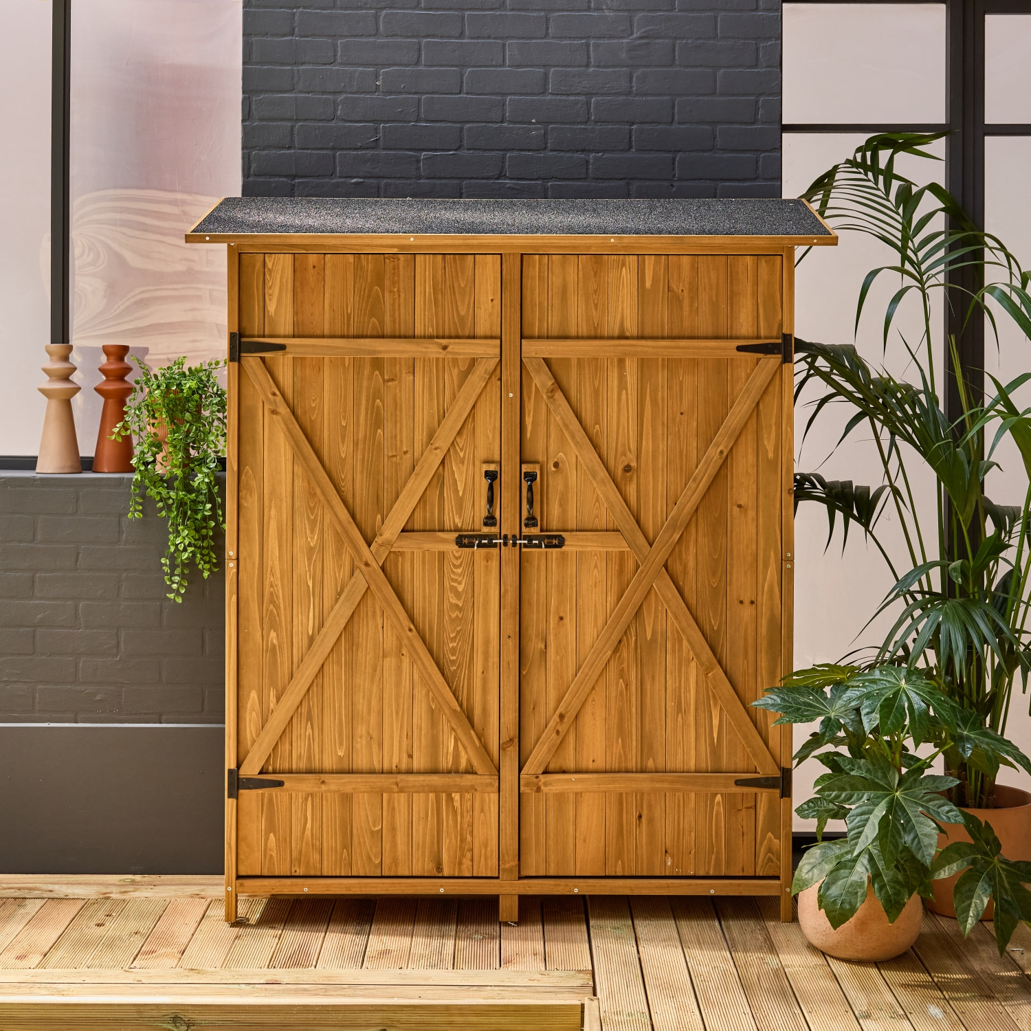 Abri de jardin 140 cm en bois. 4 espaces de rangement. L 140 x P 50 x H 162cm