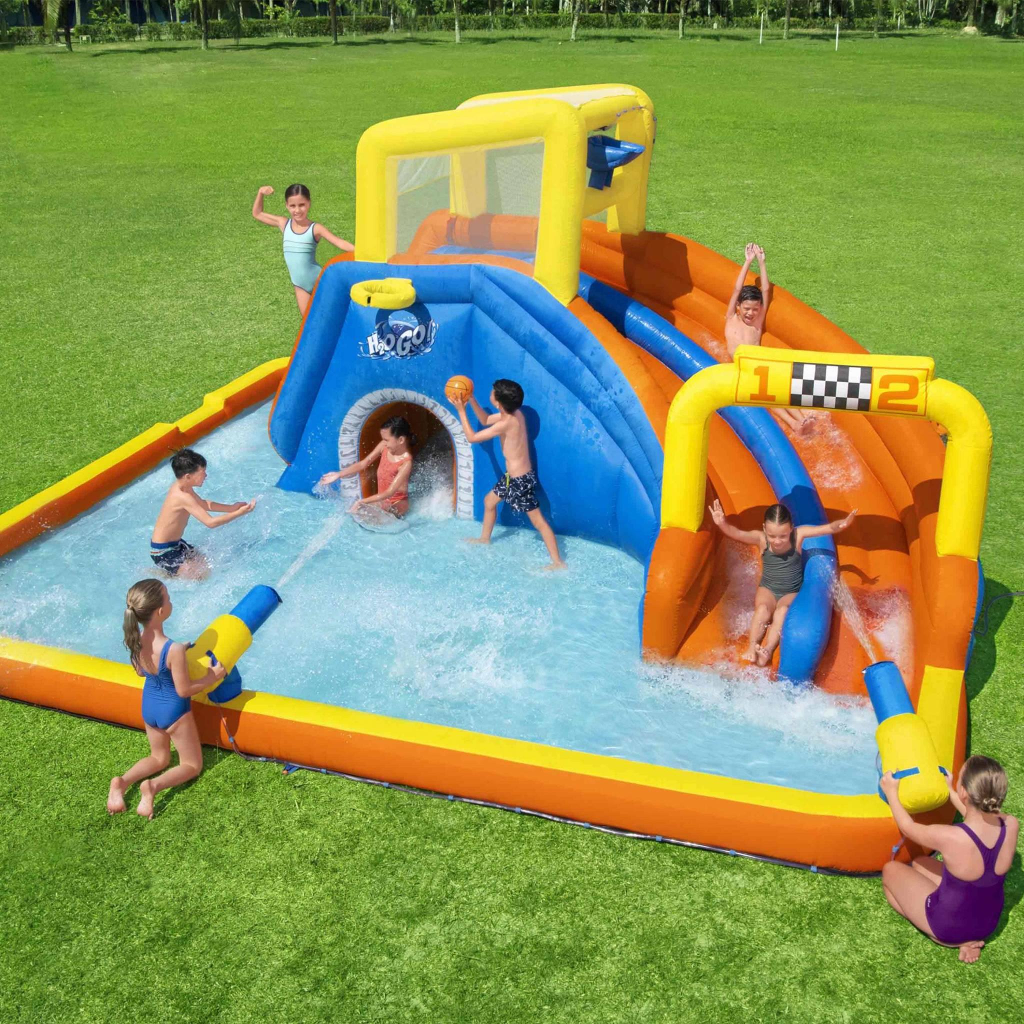 Alice's Garden Château gonflable Landreville toboggan à eau