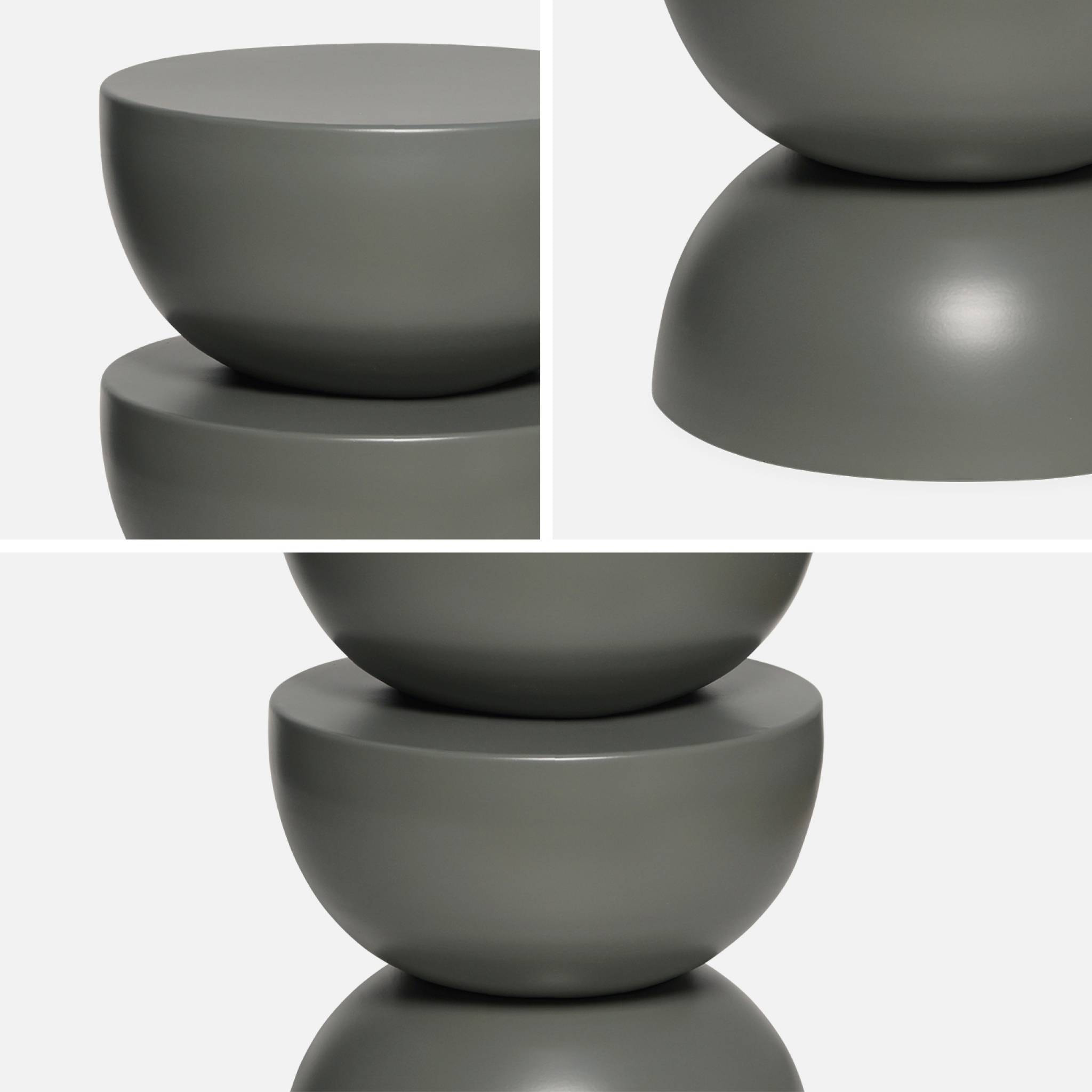 Table d'appoint. bout de canapé. table de chevet en métal. gris foncé. Coumba. Ø32 x H 46.5cm