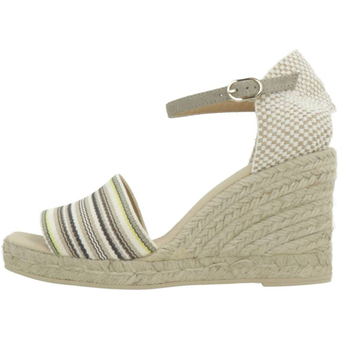 Sandalias Mujer de la marca GEOX  modelo 134117 BEIS