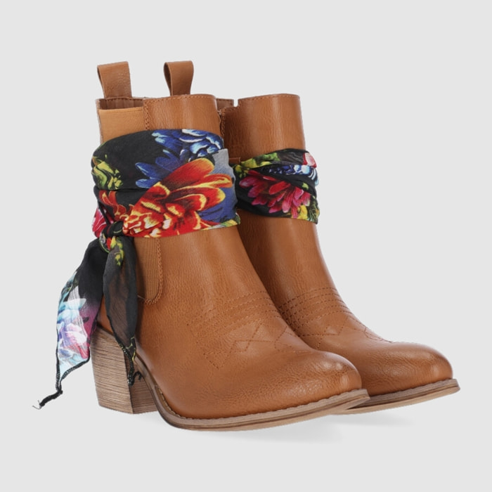 Botines - Cuero - Tacón: 6 cm