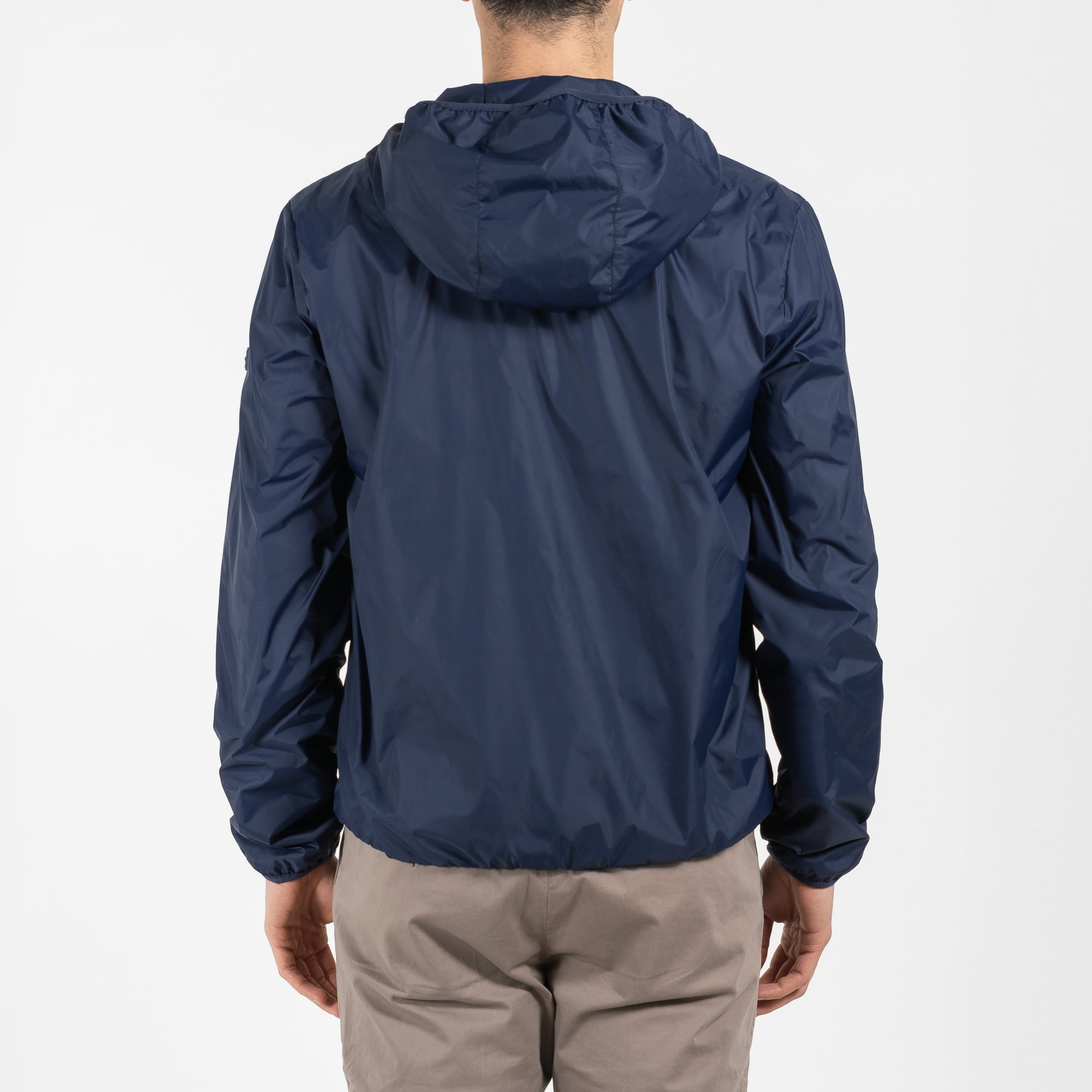 Giubbino con cappuccio in nylon water resistant