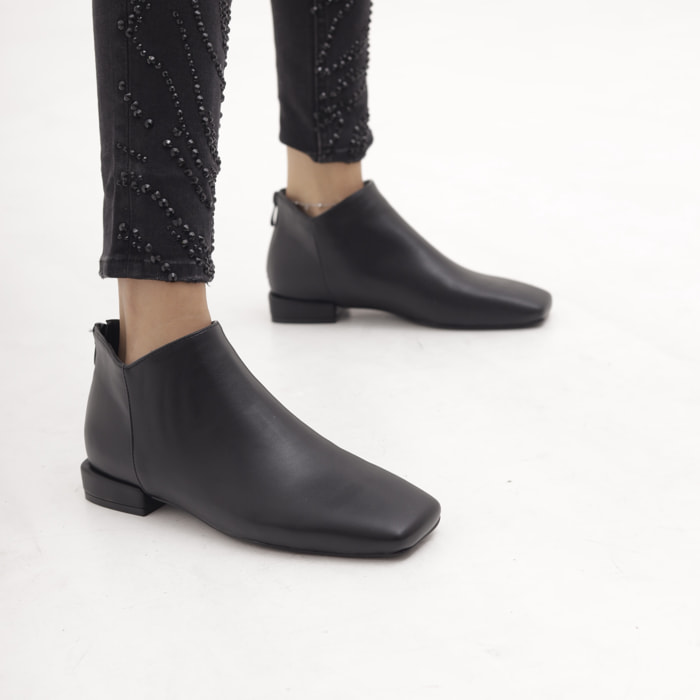 STIVALETTO FLAT QUADRATO NERO