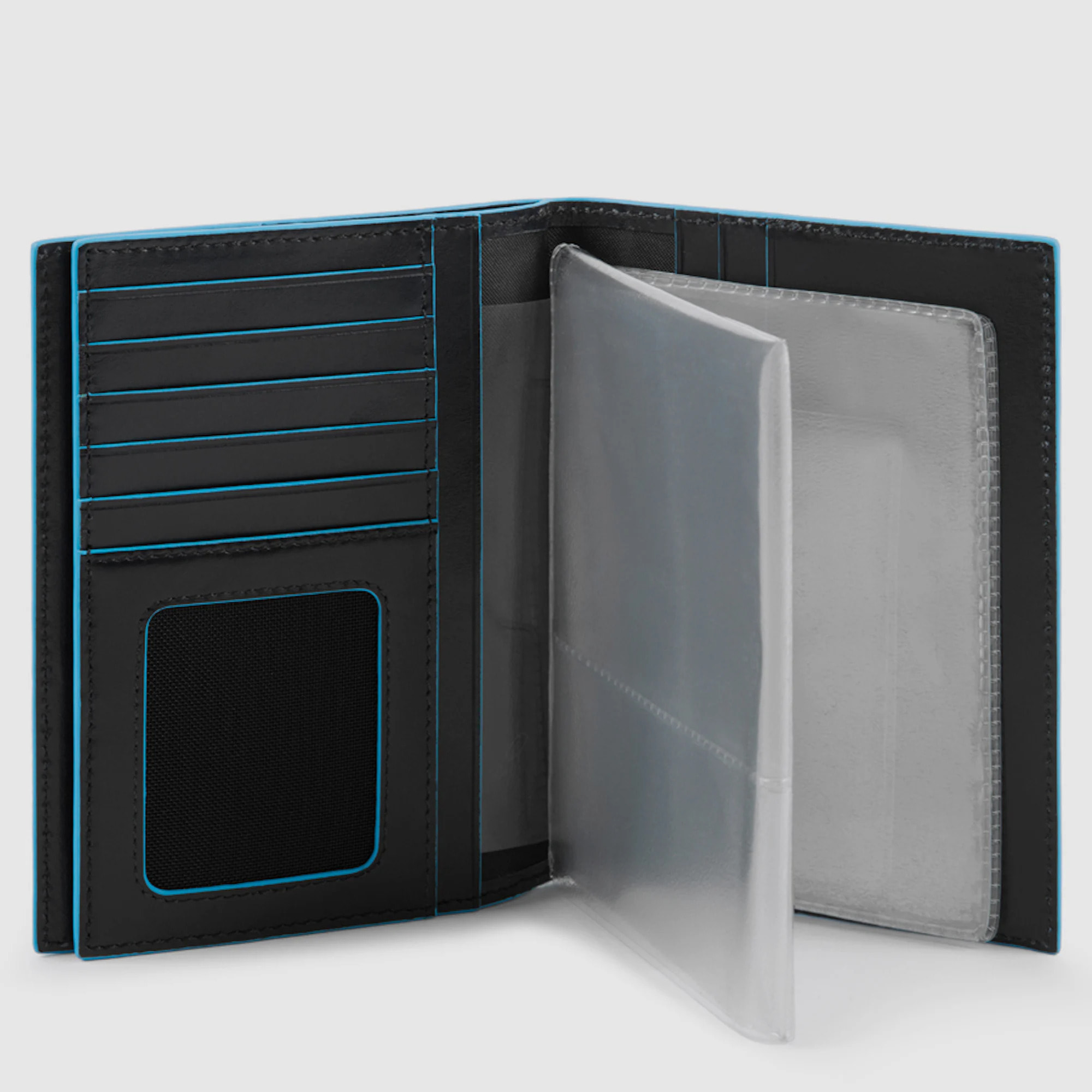 Piquadro Porta passaporto con portadocumenti rimovible, por