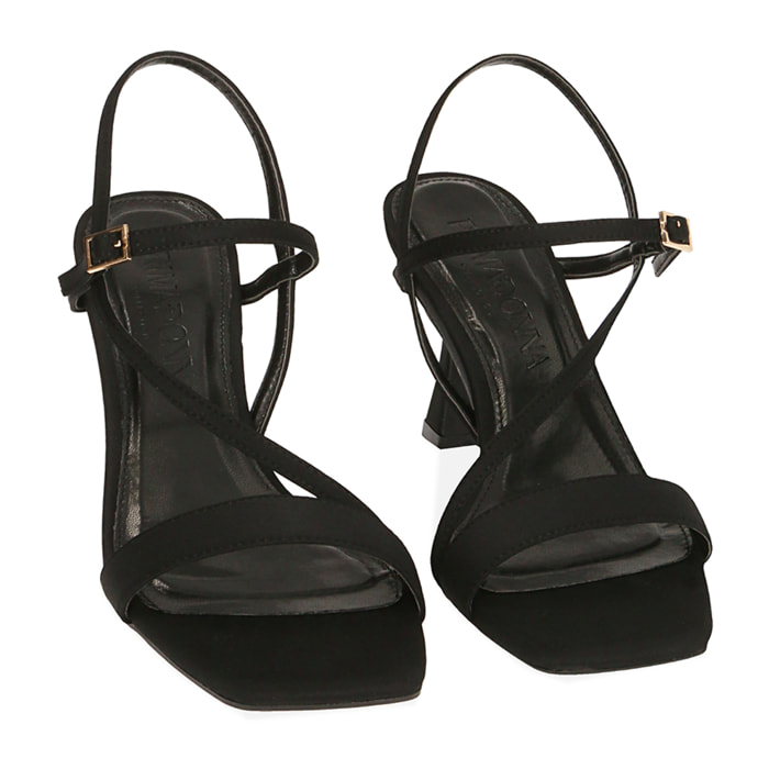 Sandalias negras con tacón en lycra