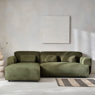 Canapé d'angle gauche. 2 à 3 places. velours côtelé vert. Wallas L 196 x P 151 / 91 / x H 73cm