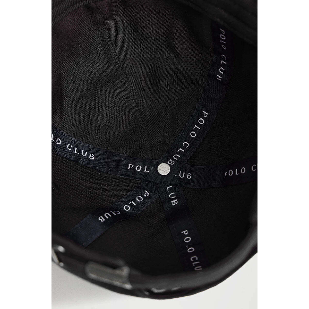 Gorra negra de seis paneles con logo Rigby Go