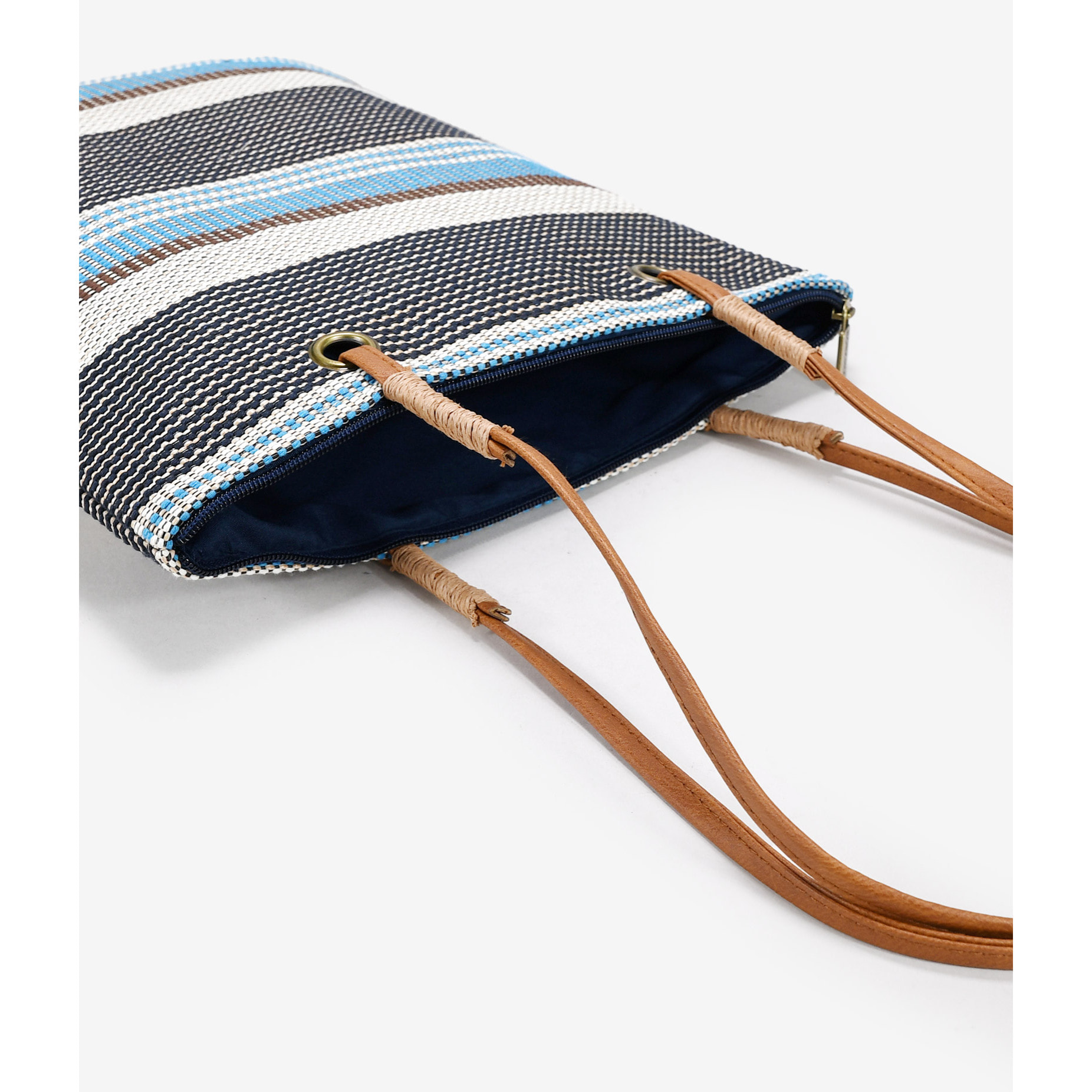Bolso de playa tipo shopper azul en rafia