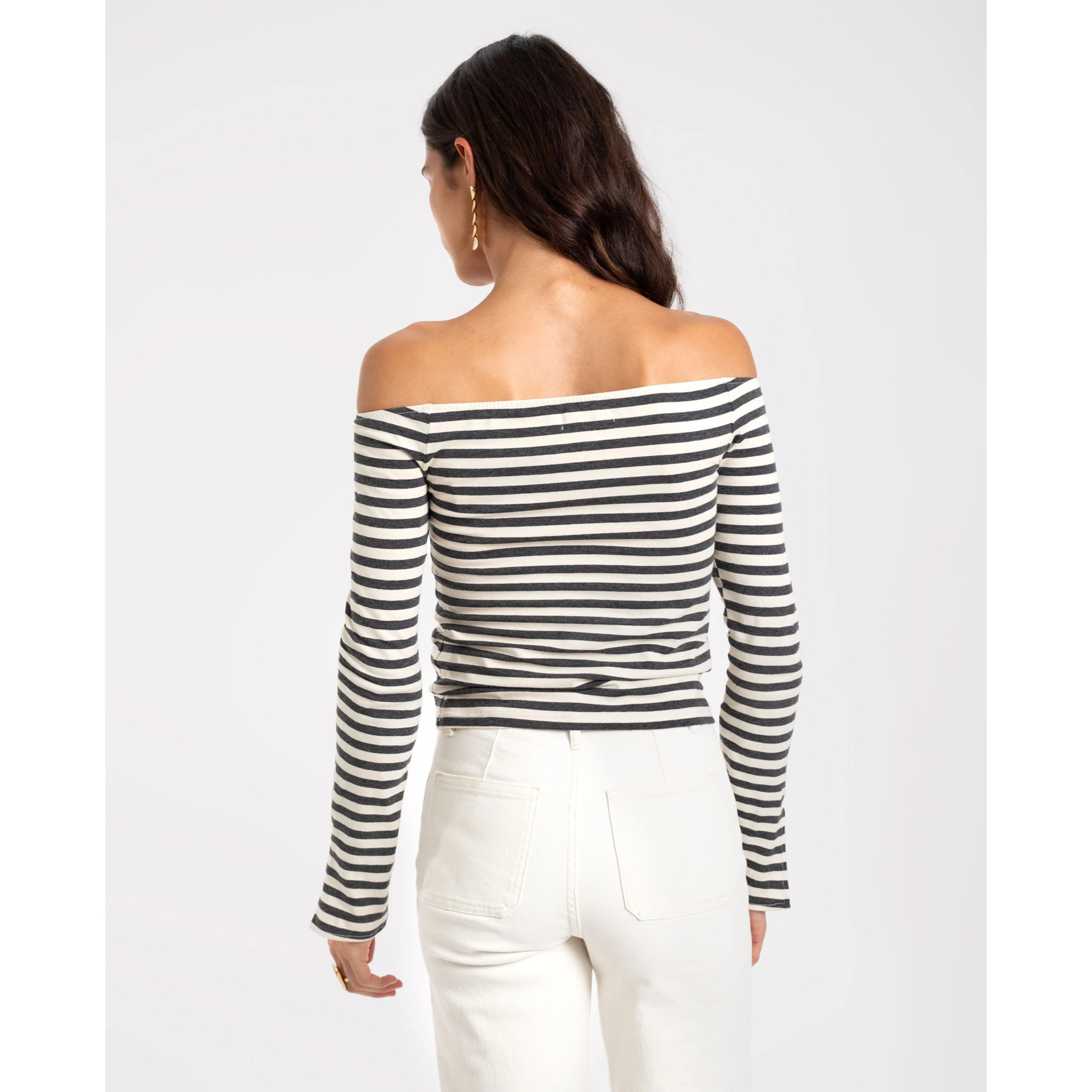 Camiseta mujer de rayas y escote bardot