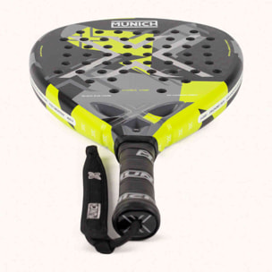 MUNICH HYPER VIBE Pala de pádel de potencia explosiva con fibra de carbono 6K y formato diamante