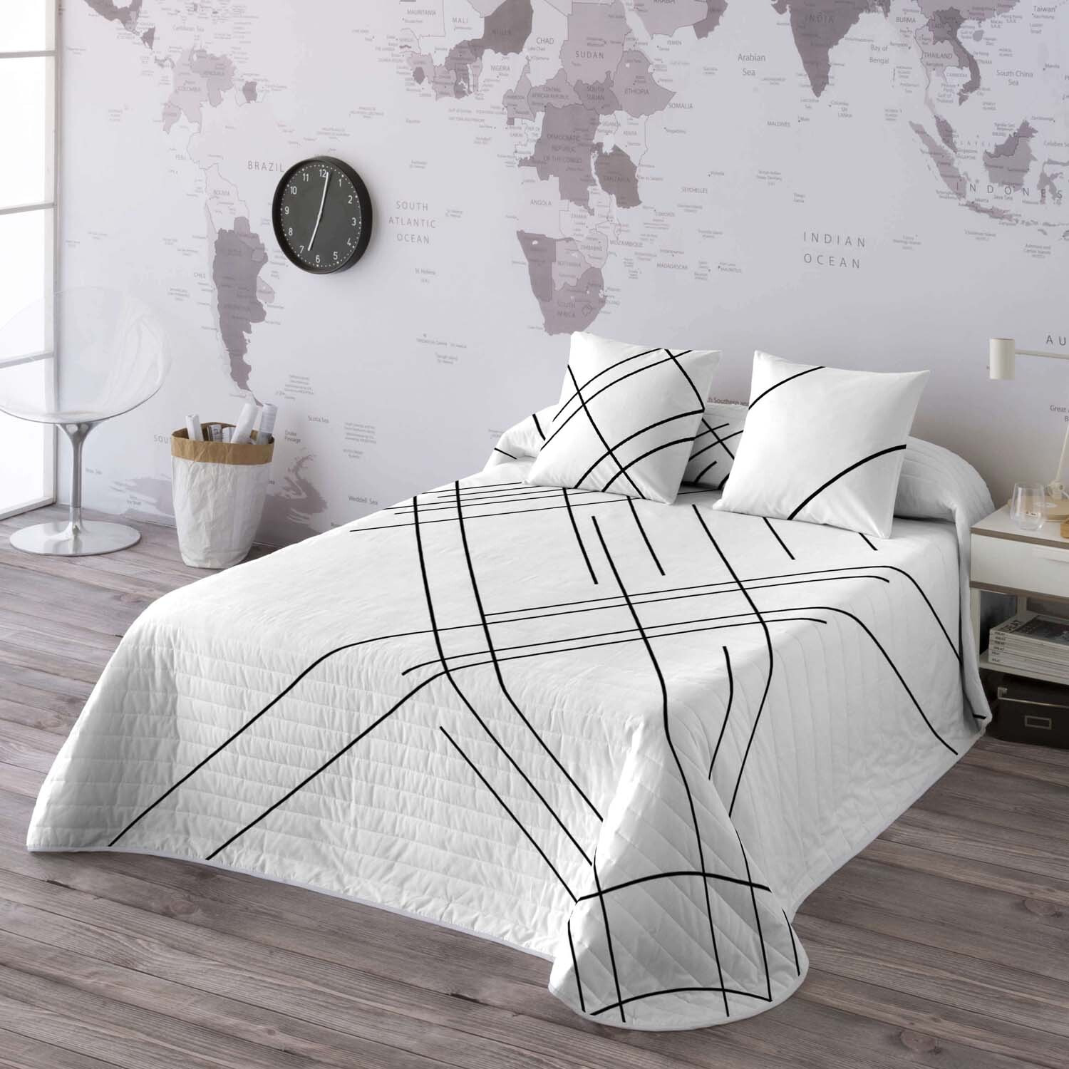 Naturals - Colcha Bouti Estampada - 2/3 Piezas - 100% Poliéster - Microfibra - 70 gr/m² - Line