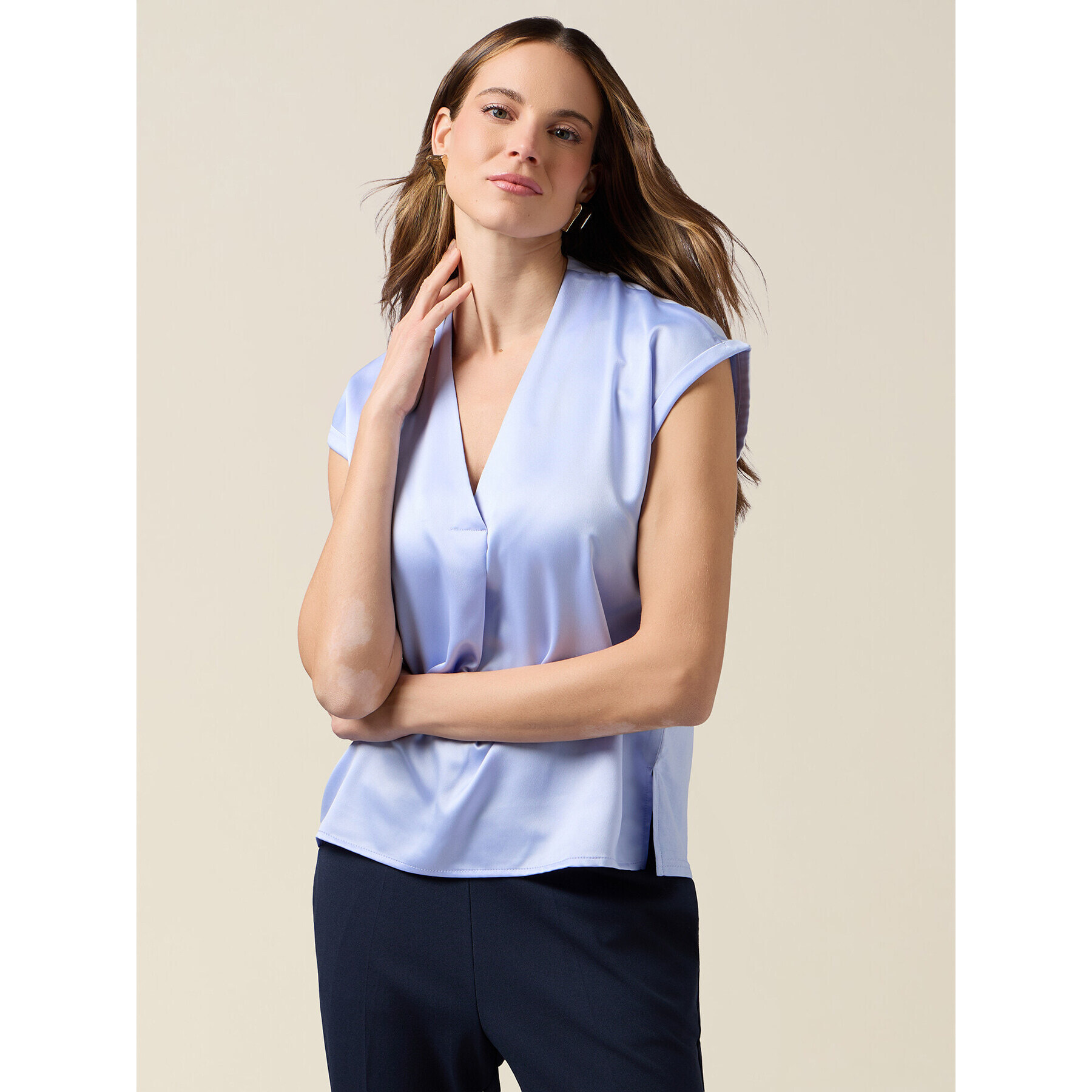 Oltre - T-shirt bimaterica scollo a V - Azzurro