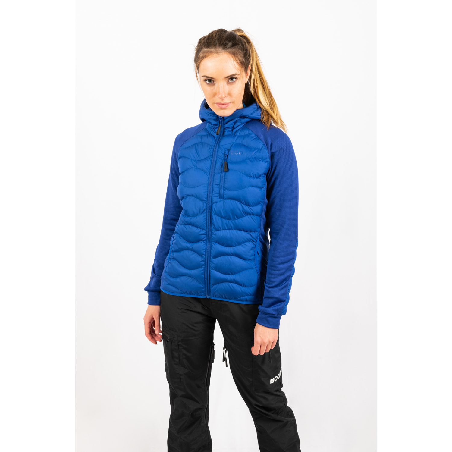 Chaqueta ECOActive Hybrid Insulated Jacket with cap Women marca ECOON - Azul
