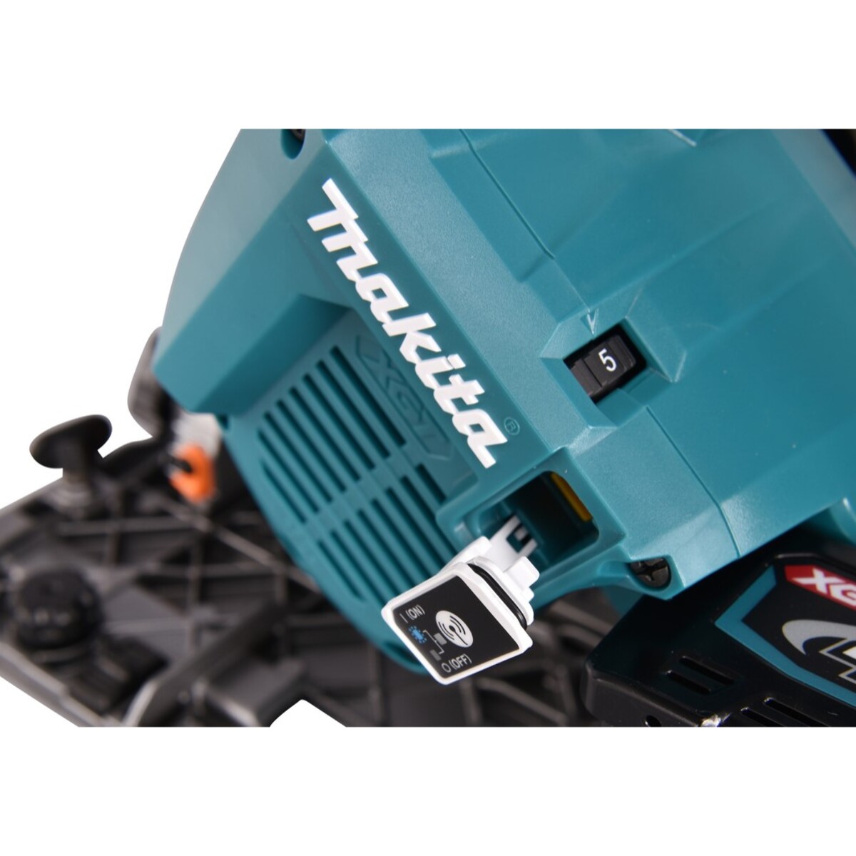MAKITA Sierra de inmersión 165 mm 40V max Bluetooth sin batería - SP001GZ01