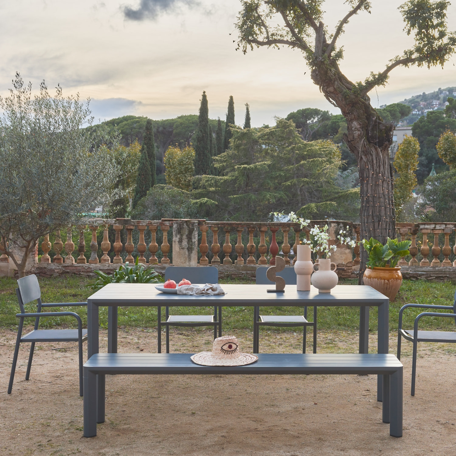 Table de jardin aluminium + 4 assises + 1 banc SAVANNAH + SACRAMENTO + MADISON