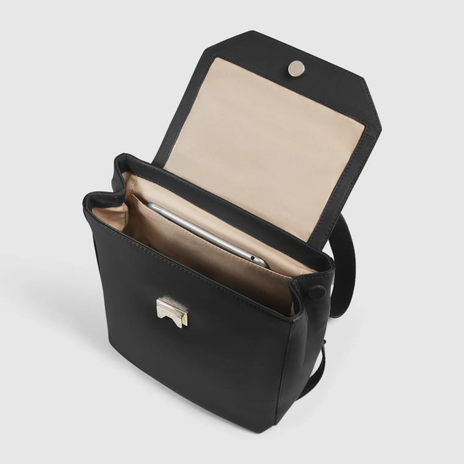 Piquadro Zainetto porta iPad®mini in pelle schermato con protezione RFID