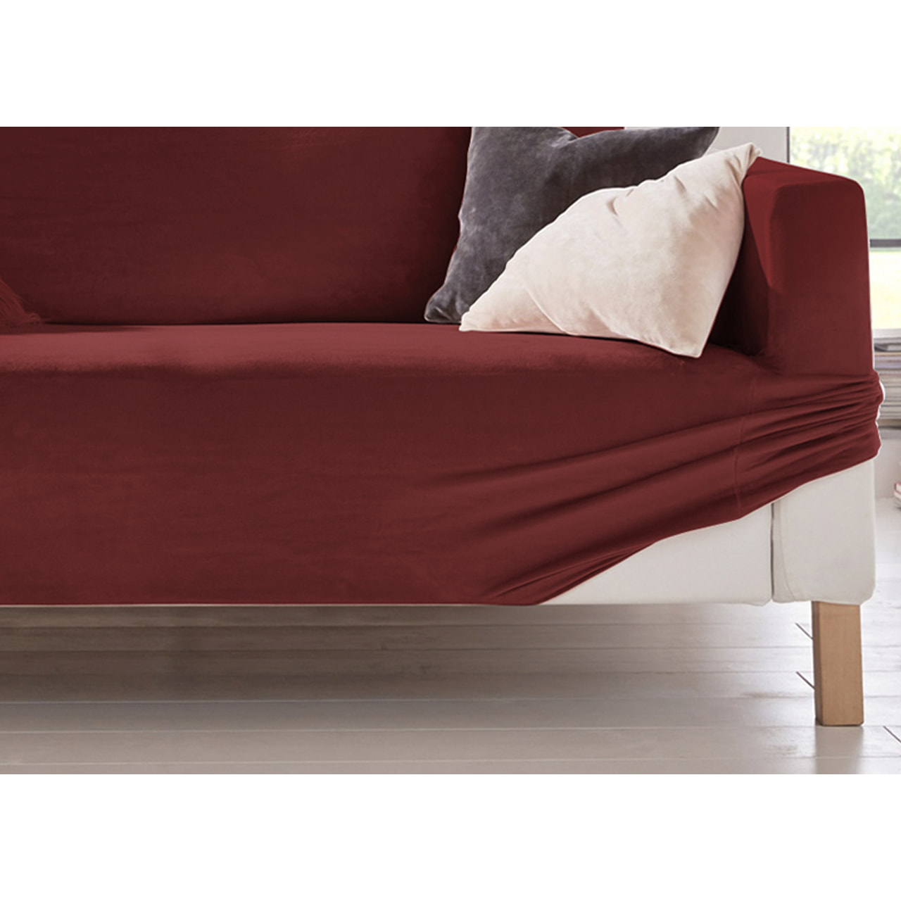 Copripoltrona Elasticizzato In Tinta Unita Effetto Velluto Modello Morbidissimo Colore Bordeaux