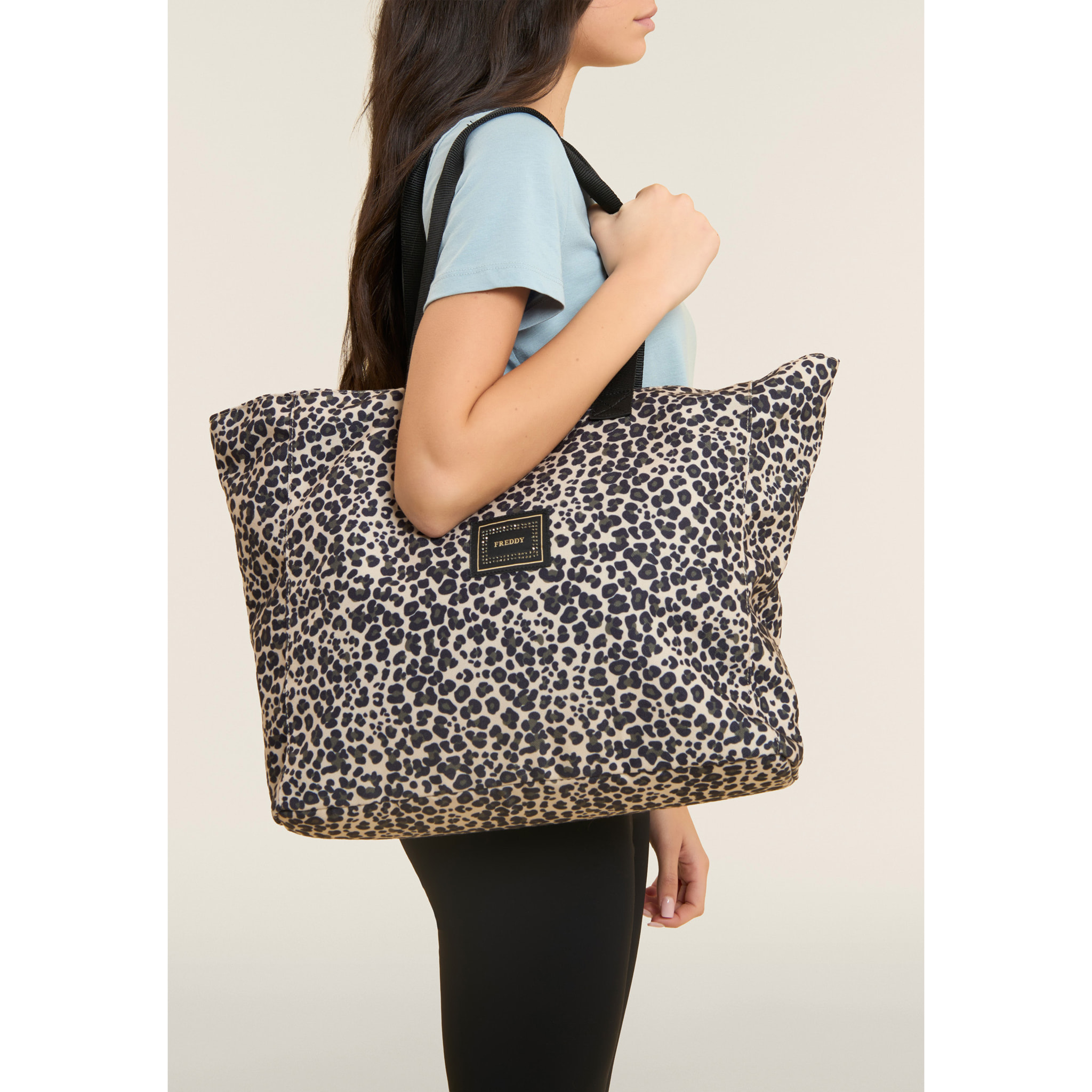 Borsa shopper in canvas animalier con zip e logo FREDDY
