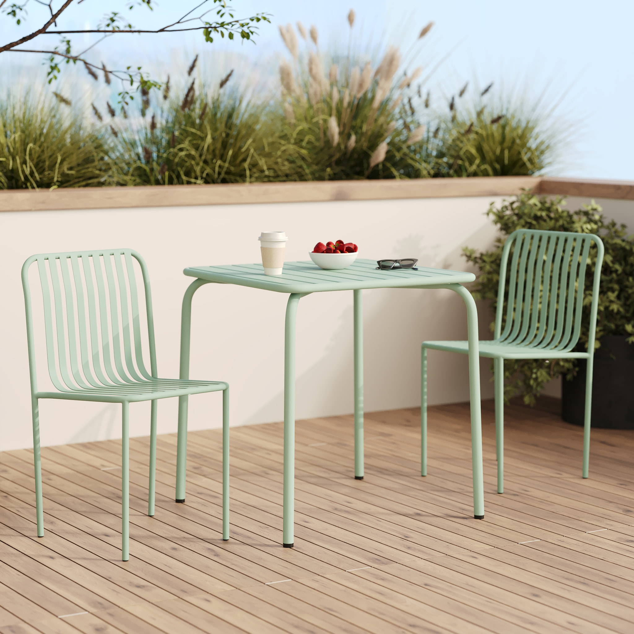 Table de jardin carrée en métal vert clair - Yumi