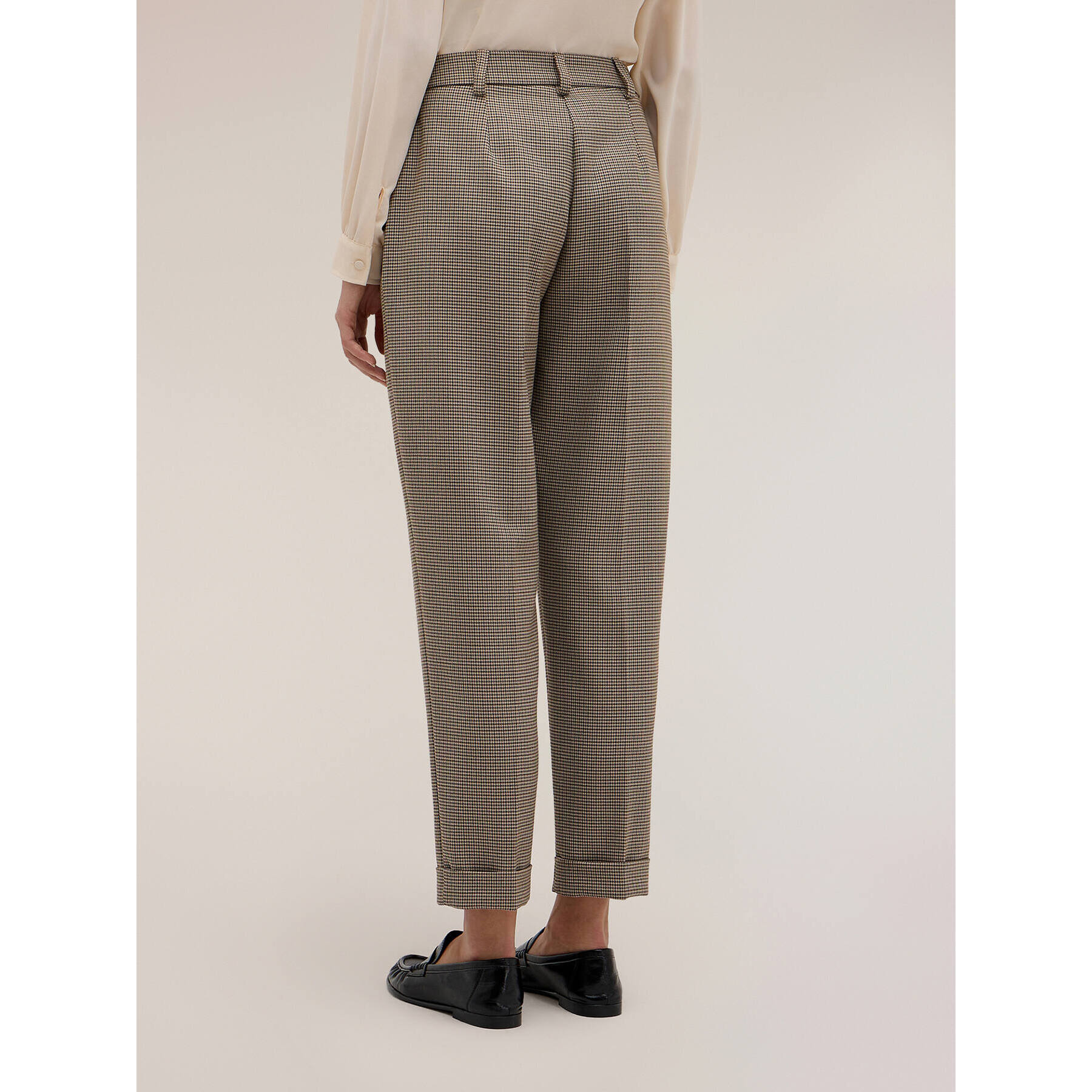 Motivi - Pantaloni regular con risvolto fantasia check - Beige