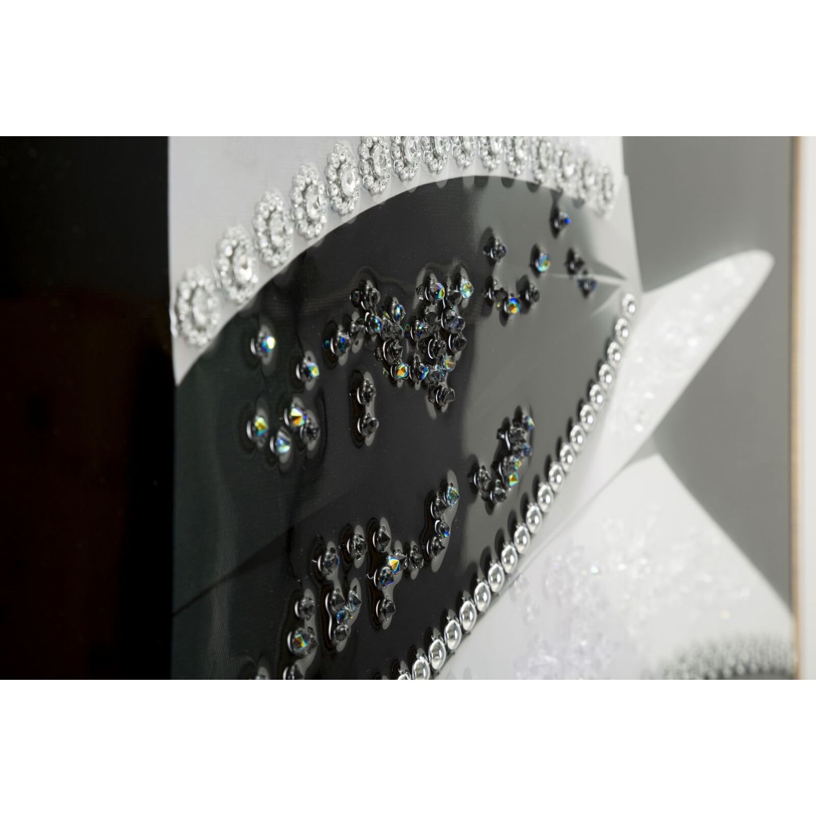 DIPINTO SU TELA LACCATO MARTY C/CORNICE -A- CM 62X4X92