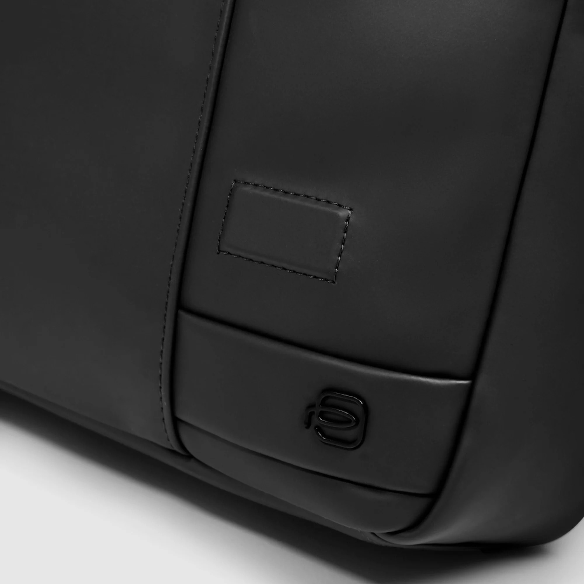 Piquadro Borsa messenger porta iPad® in tessuto gommato resistente all'acqua