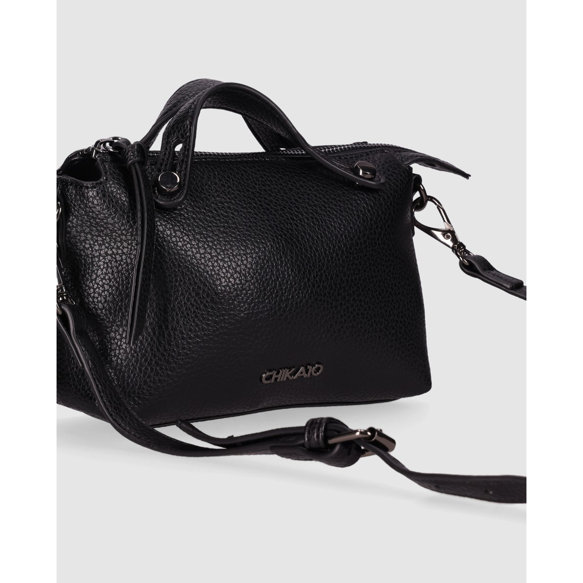 Bolso - Negro - Medida: 20 cm x 16 cm x 7 cm