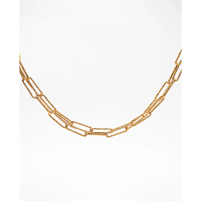 Collar de mujer con dos cadenas