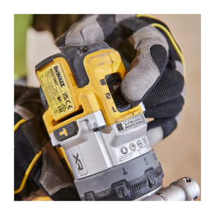 Perceuse, visseuse à percussion 18V brushless - DEWALT - avec 2 batteries 18V 5.0Ah - coffret - DCD1007H2T-QW