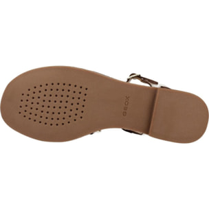 Sandalias Mujer de la marca GEOX  modelo D MADDALUSIAC ORO